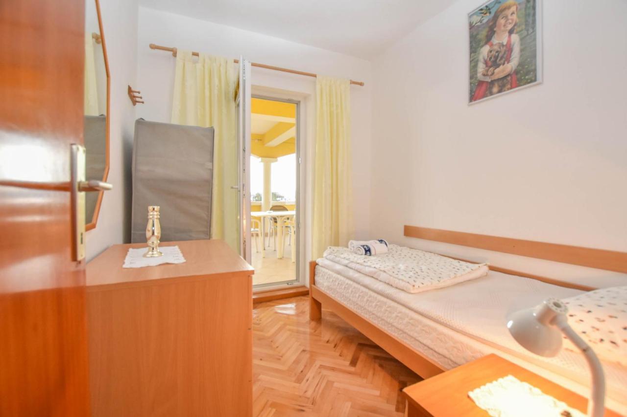 Apartments Dandelion Биоград на Мору Екстериор снимка