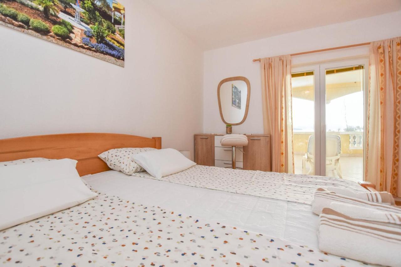 Apartments Dandelion Биоград на Мору Екстериор снимка