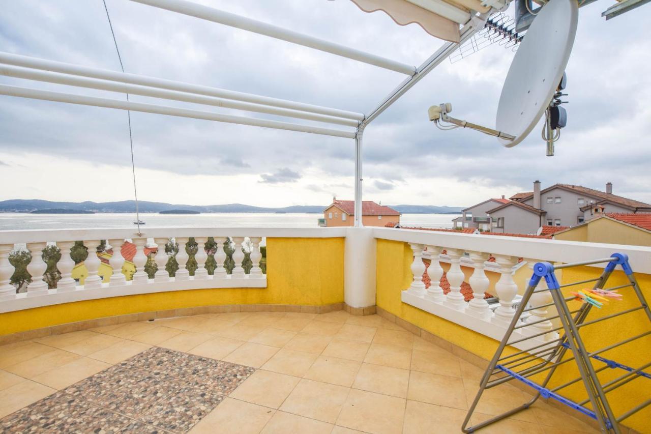Apartments Dandelion Биоград на Мору Екстериор снимка