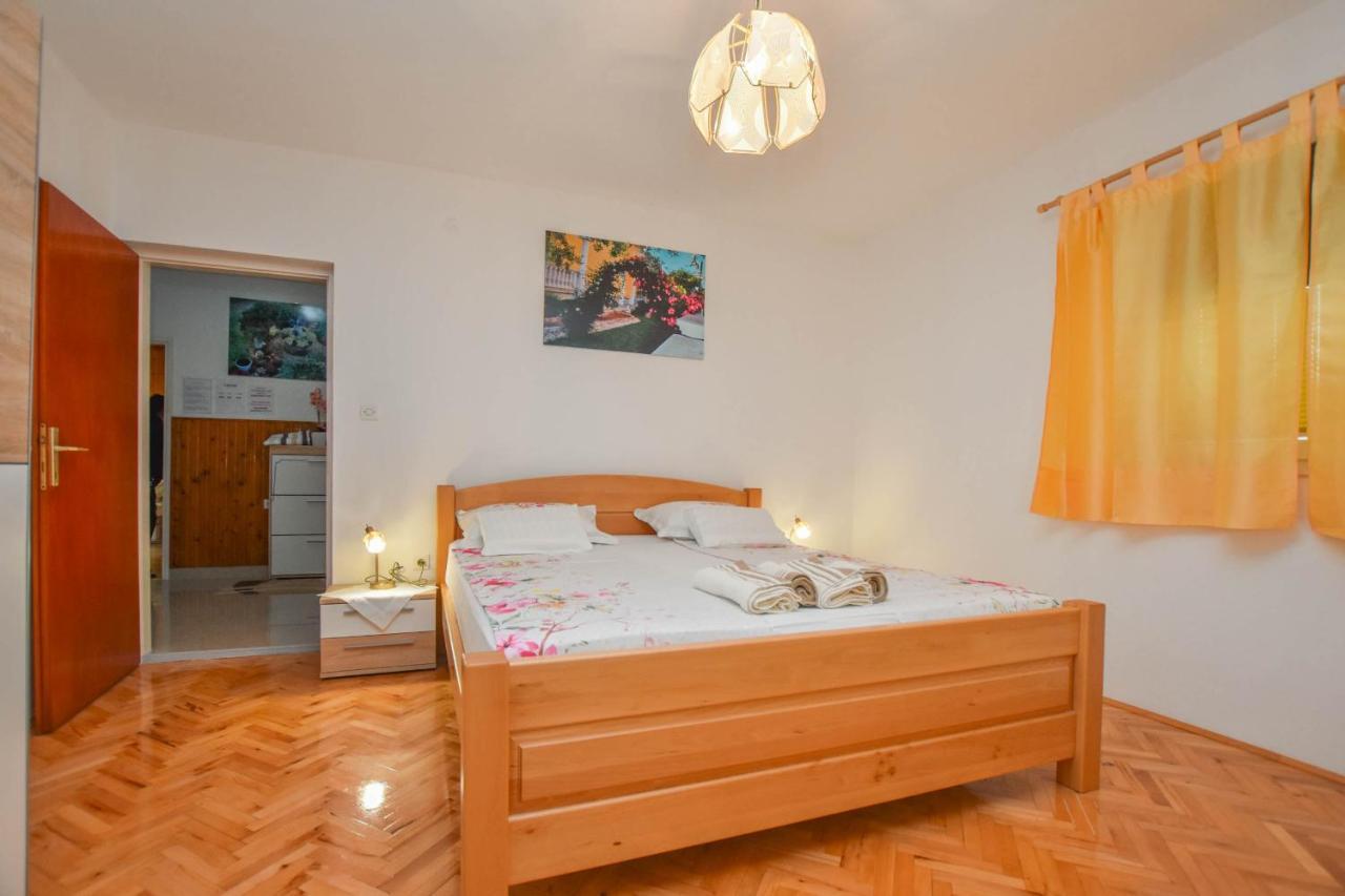 Apartments Dandelion Биоград на Мору Екстериор снимка