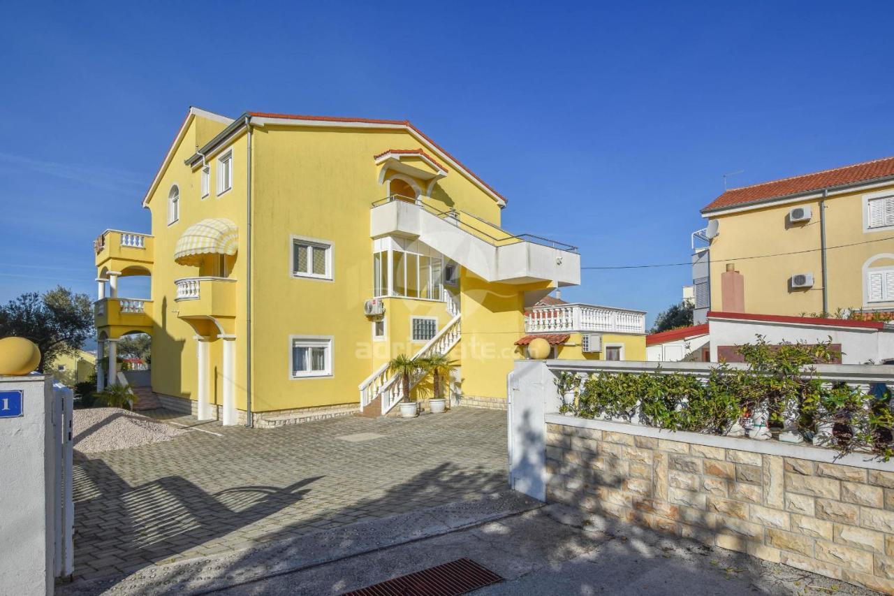 Apartments Dandelion Биоград на Мору Екстериор снимка